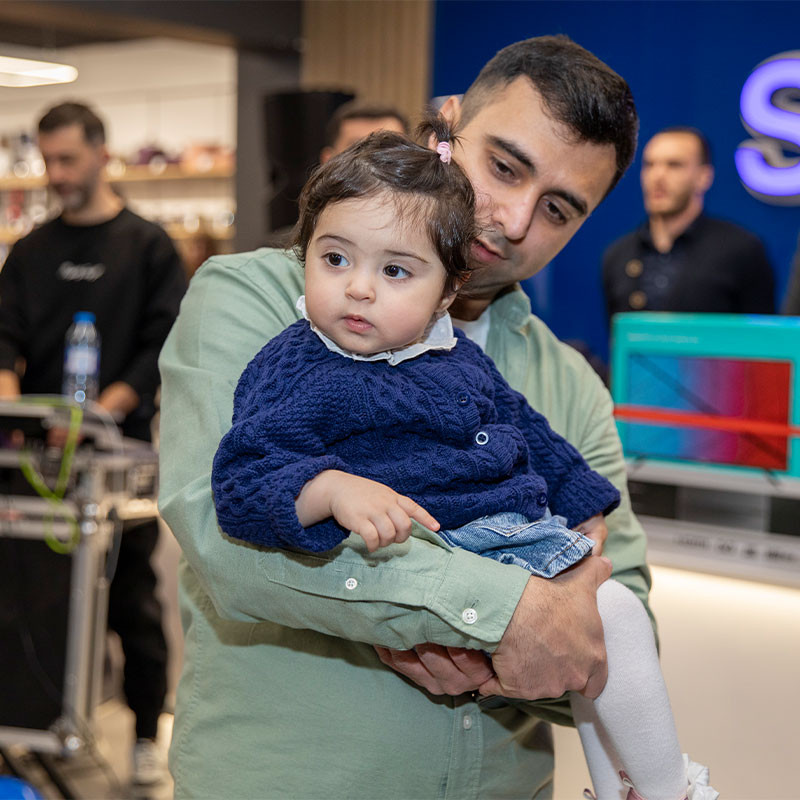 "AZADLIQ FLAQMAN" MAĞAZAMIZ YENİLƏNDİ!